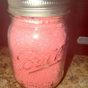 Large sweet pea sugar scrub